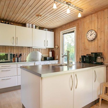 8 Person Holiday Home In Tranek R Tranekær 外观 照片