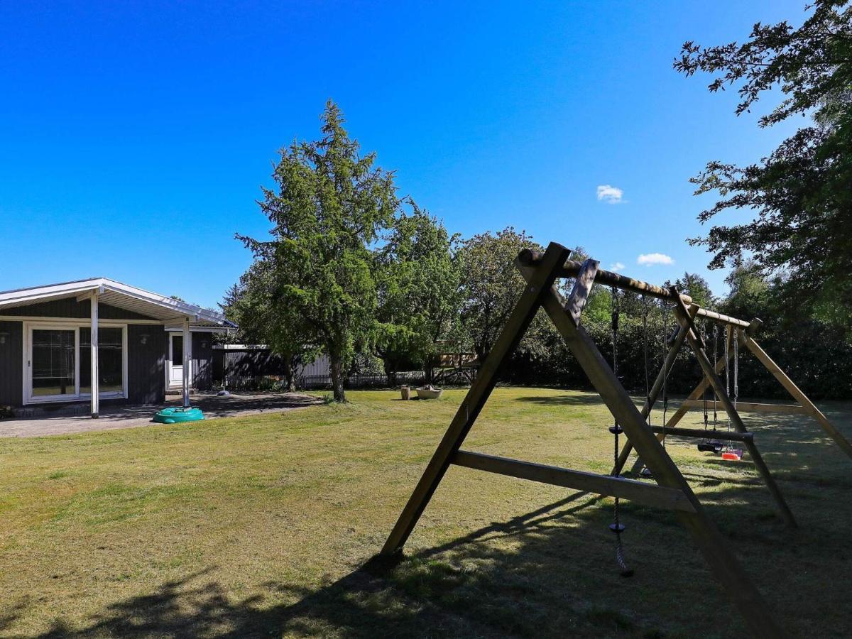 8 Person Holiday Home In Tranek R Tranekær 外观 照片